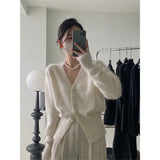 V-Neck Knitted Cardigan Women Wear The New Style Milk, Waxy, Lazy Style, High Sense, Short Waist And Slim Top Trend.-Outfit
