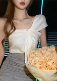 A Sexy Oblique Shoulder Knitting Small Sling Vest For The Summer New Hanging Neck Sleeveless Boobs Hottie