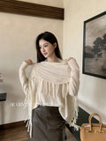Xixi 2025 Autumn New White Standard Temperament Wool Pure Color Knitted Ray Cape Shawl Shawl Shawl