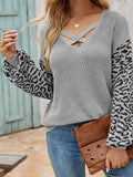 Autumn and Winter New Vneck Long Sleeves Pullover Women Blouse Splicing Knitted Leopard Print Female Thick Sweaters