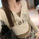 Color Splicing Fake Two Long-Sleeved T-Shirts Women's Autumn New V-Collar Jackets-Outfit