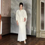 Round-Neck Bat Sleeves In Autumn