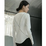 Women Black Line Split Joint Temperament T-shirt New Round Neck Long Sleeve Fashion Tide Spring Autumn 2023