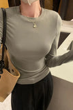 Round-Necked Solid Color Long-Sleeved Shoulder T-Shirt With A New Autumn And Winter Skinny Basic T-Shirt-Outfit