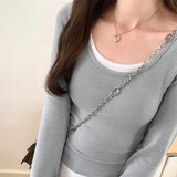Sense Of Design For A Minority Round-Necked Early Autumn Long-Sleeved T-Shirt, A New Style Of Fake Two Matching-Color Bottomed Shirts With Underwear.-Outfit