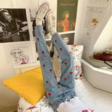 Cute Cherry Jeans-Outfit