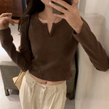 White Long-Sleeved T-Shirt For Women With Autumn And Winter Spicy Girls Short Style Slim V-Collar Bottomed Blouse-Outfit