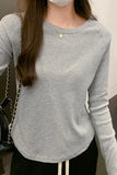 New Autumn And Winter T-Shirt With A Round Collar And Long Sleeves. A Short Ins Blouse With A Curved Hem.-Outfit