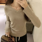 Style Ins Solid Color V-Collar Long-Sleeved Bottomed T-Shirt For Women In Autumn And Winter-Outfit