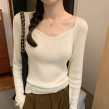 Woman's Clavicle Sweater Shows A Slim And Leaky Collarbone With A Square Collar In The Autumn And Winter.-Outfit
