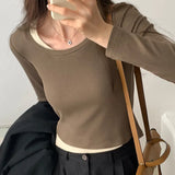 Long-Sleeved T-Shirts Are Worn Inside The Collarbone Jackets Of The New Early Autumn Designer.-Outfit