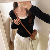 Sense Of Design For A Minority Round-Necked Early Autumn Long-Sleeved T-Shirt, A New Style Of Fake Two Matching-Color Bottomed Shirts With Underwear.-Outfit