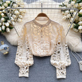 Retro Court Style Lace Shirt Female Retro High-End Round Collar Engraved Empty Hook Flower Top Female Minority Light Extravagance-Outfit