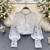Retro Court Style Lace Shirt Female Retro High-End Round Collar Engraved Empty Hook Flower Top Female Minority Light Extravagance-Outfit