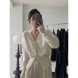 V-Neck Knitted Cardigan Women Wear The New Style Milk, Waxy, Lazy Style, High Sense, Short Waist And Slim Top Trend.-Outfit