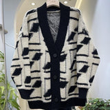 Kong Version Of Fashion Retro Temperament Loose Color Knitted Cardigan Winter Dress Lazy Style Leisure Plaid Sweater Girl-Outfit